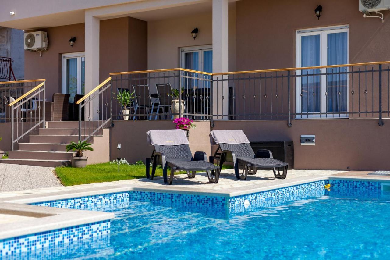 Ferienwohnung Sunny Garden Adria Split Exterior foto