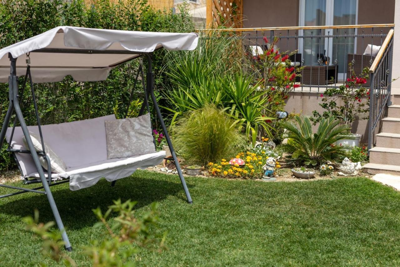 Ferienwohnung Sunny Garden Adria Split Exterior foto