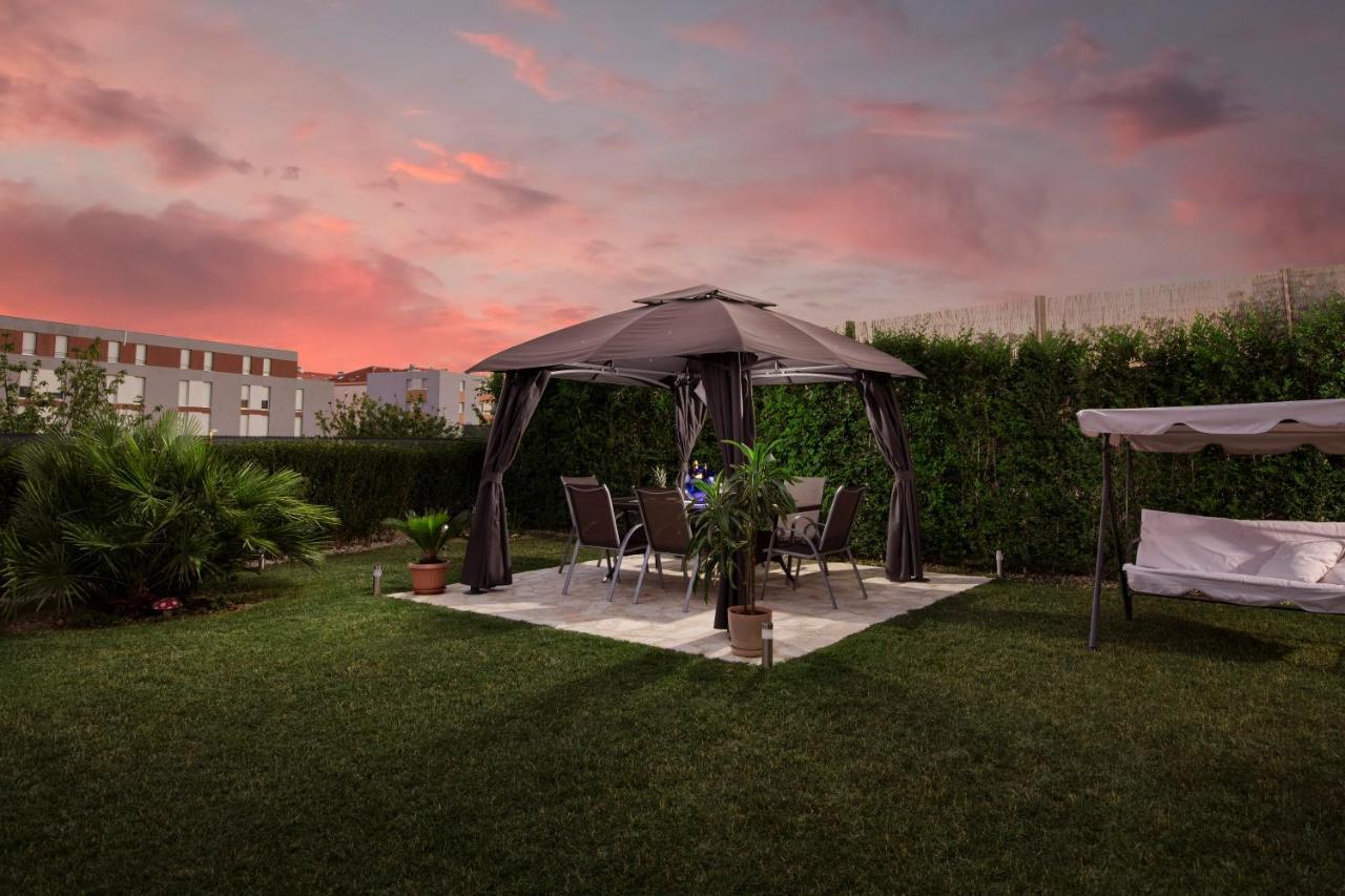 Ferienwohnung Sunny Garden Adria Split Exterior foto