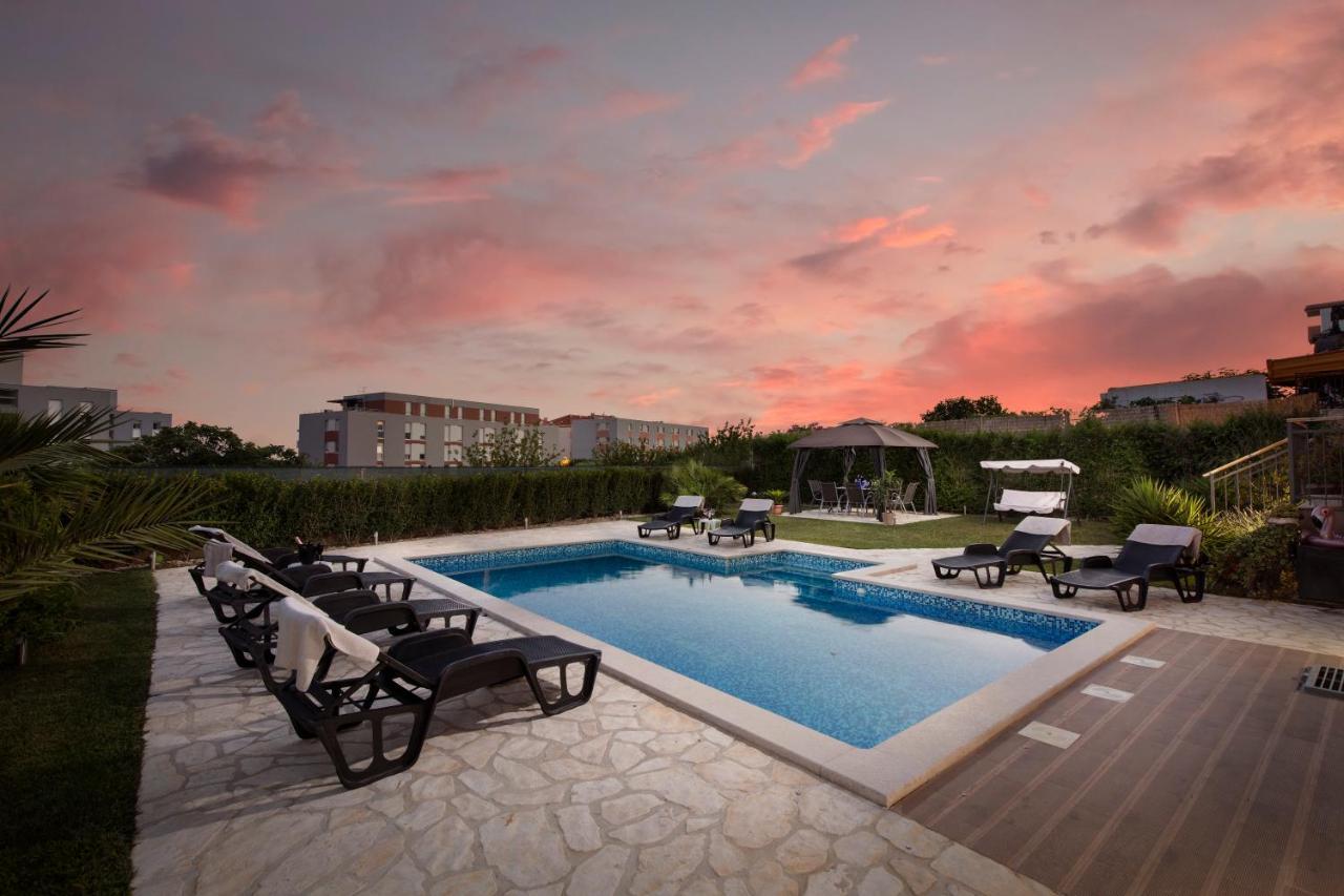 Ferienwohnung Sunny Garden Adria Split Exterior foto