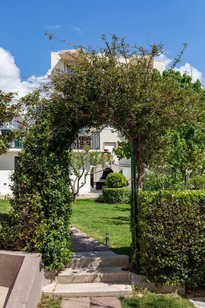 Ferienwohnung Sunny Garden Adria Split Exterior foto